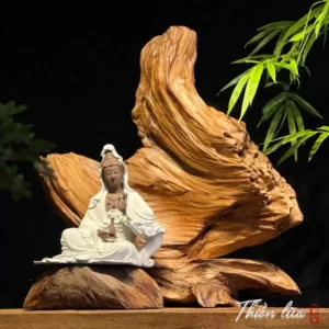 THIỀN LŨA TÂM AN – Tượng Quán Thế Âm, Lũa Ngọc Am